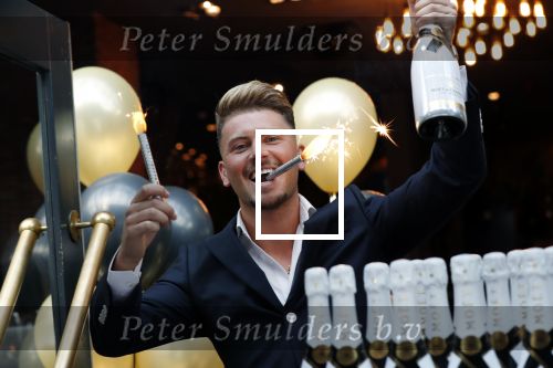 Amsterdam 9 september 2019
Robin ex on the beach wordt 25 jaar.