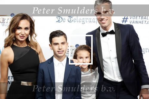 Hilversum 2 september 2019
Voetbalgala bij studio 21 . Robin v Persie kwam met zijn vrouw Bouchra kinderen en zijn manager Kees Vos en zijn vrouw