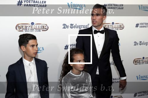 Hilversum 2 september 2019
Voetbalgala bij studio 21 . Robin v Persie kwam met zijn vrouw Bouchra kinderen en zijn manager Kees Vos en zijn vrouw
