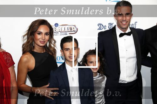 Hilversum 2 september 2019
Voetbalgala bij studio 21 . Robin v Persie kwam met zijn vrouw Bouchra kinderen en zijn manager Kees Vos en zijn vrouw
