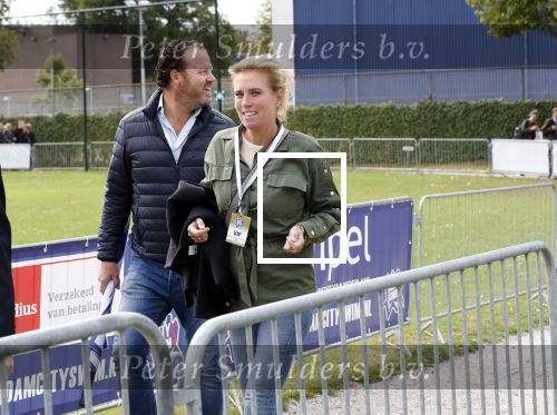 AMSTERDAM 8 september 2019
Amsterdam City Swim voor ALS.  Roderick v d Wijck met zijn vriendin / vrouw. Roderick is ex man van Emily Bremers