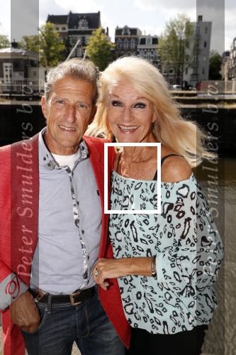 Amsterdam 12 september 2019
Boekpresentatie Anneke Gronloh in carre. Bart Peeters heeft het boek geschreven.
Saskia en Serge
