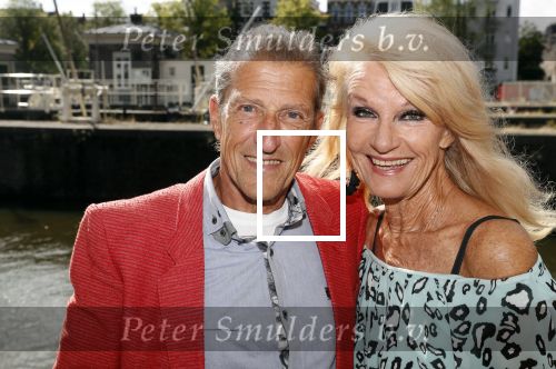 Amsterdam 12 september 2019
Boekpresentatie Anneke Gronloh in carre. Bart Peeters heeft het boek geschreven.
Saskia en Serge