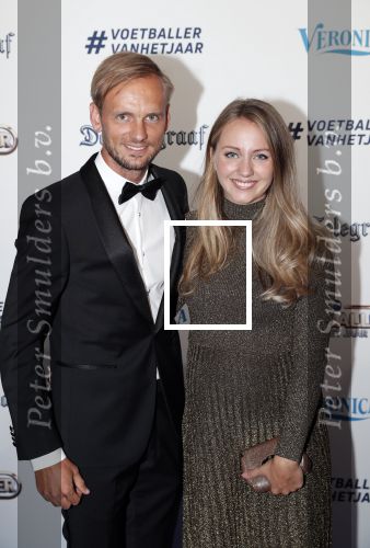 Hilversum 2 september 2019
Voetbalgala bij studio 21 .Siem de Jong met zijn zwangere vrouw
