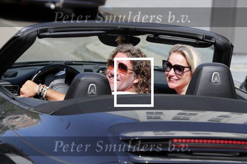 Amsterdam 26 augustus 2019
Sonja Bakker en haar vriend Barry v Suijdam in een porsche 911 cabrio in Amsterdam zuid