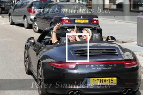 Amsterdam 26 augustus 2019
Sonja Bakker en haar vriend Barry v Suijdam in een porsche 911 cabrio in Amsterdam zuid