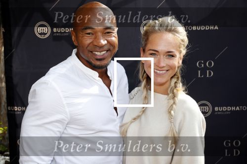 Rotterdam 2 september 2019
Presentatie Buddha to Buddha en hun nieuwe gouden sieradenlijn . Davina Michelle is het gezicht daarvan. Stacey 24/7 met vriendin