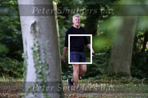 Breukelen 6 september 2019
Sybrand Niessen aan het wandelen met zijn vrouw