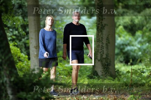 Breukelen 6 september 2019
Sybrand Niessen aan het wandelen met zijn vrouw