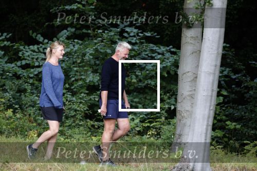 Breukelen 6 september 2019
Sybrand Niessen aan het wandelen met zijn vrouw