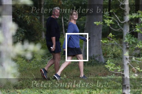 Breukelen 6 september 2019
Sybrand Niessen aan het wandelen met zijn vrouw