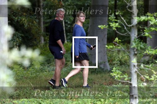 Breukelen 6 september 2019
Sybrand Niessen aan het wandelen met zijn vrouw