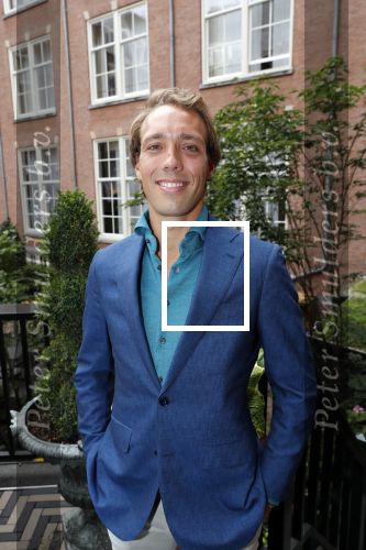 Amsterdam 10 september 2019
Presentatie celebaabs in hotel the Grand met oa Anouk Smulders Frits Sissing Dennis v d Geest Dennis Weening Dominique v Hulst ( zangeres Do) en  Irene moors . Celebabs is een idee van Tim Ouborg en Jeroen v d Boom
