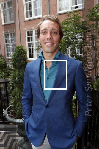 Amsterdam 10 september 2019
Presentatie celebaabs in hotel the Grand met oa Anouk Smulders Frits Sissing Dennis v d Geest Dennis Weening Dominique v Hulst ( zangeres Do) en  Irene moors . Celebabs is een idee van Tim Ouborg en Jeroen v d Boom