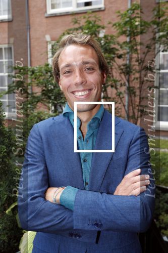 Amsterdam 10 september 2019
Presentatie celebaabs in hotel the Grand met oa Anouk Smulders Frits Sissing Dennis v d Geest Dennis Weening Dominique v Hulst ( zangeres Do) en  Irene moors . Celebabs is een idee van Tim Ouborg en Jeroen v d Boom