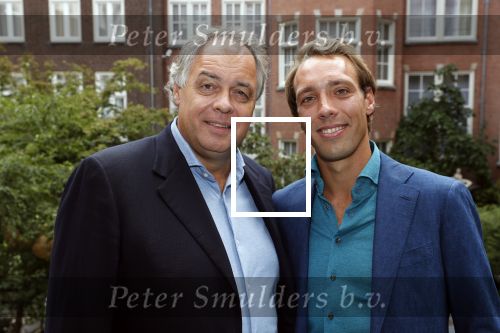 Amsterdam 10 september 2019
Presentatie celebaabs in hotel the Grand met oa Anouk Smulders Frits Sissing Dennis v d Geest Dennis Weening Dominique v Hulst ( zangeres Do) en  Irene moors . Celebabs is een idee van Tim Ouborg en Jeroen v d Boom . Tim met zijn vader Aad Ouborg