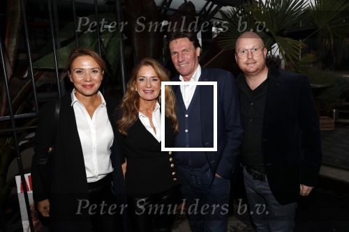 Amsterdam 24 september 2019
Presentatie AMSTERDAM XXXL in the harbour Club zuid. Tjeerd Ossendrijver met vrouw en vrienden