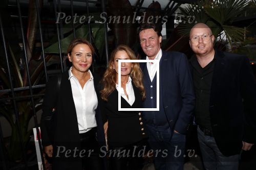 Amsterdam 24 september 2019
Presentatie AMSTERDAM XXXL in the harbour Club zuid. Tjeerd Ossendrijver met vrouw en vrienden