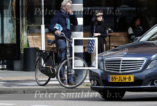 Amsterdam 9 september 2019
Tom Egbers doet op de fiets boodschappen in Amsterdam zuid.
