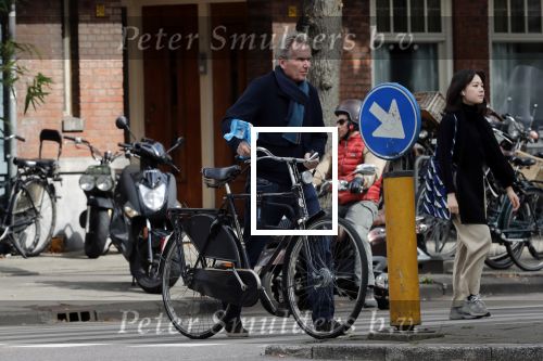 Amsterdam 9 september 2019
Tom Egbers doet op de fiets boodschappen in Amsterdam zuid.
