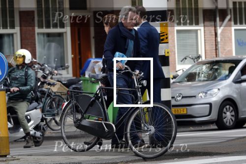 Amsterdam 9 september 2019
Tom Egbers doet op de fiets boodschappen in Amsterdam zuid.