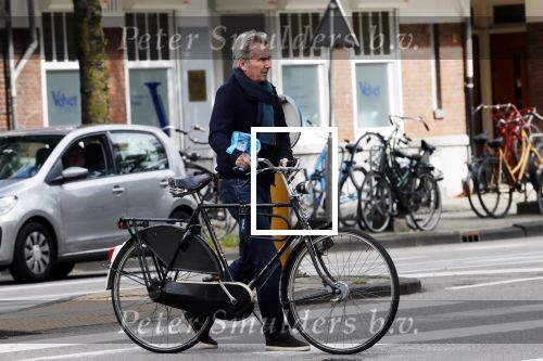 Amsterdam 9 september 2019
Tom Egbers doet op de fiets boodschappen in Amsterdam zuid.
