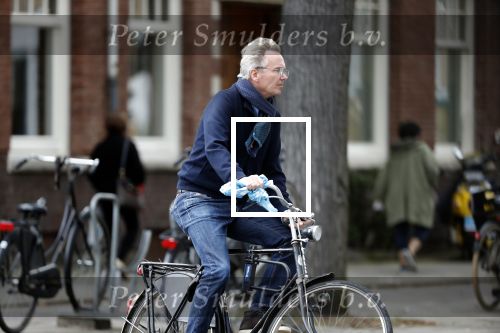 Amsterdam 9 september 2019
Tom Egbers doet op de fiets boodschappen in Amsterdam zuid.