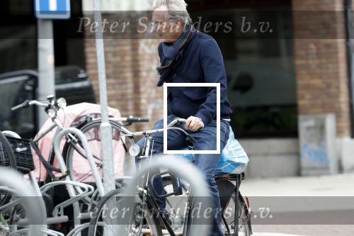 Amsterdam 9 september 2019
Tom Egbers doet op de fiets boodschappen in Amsterdam zuid.
