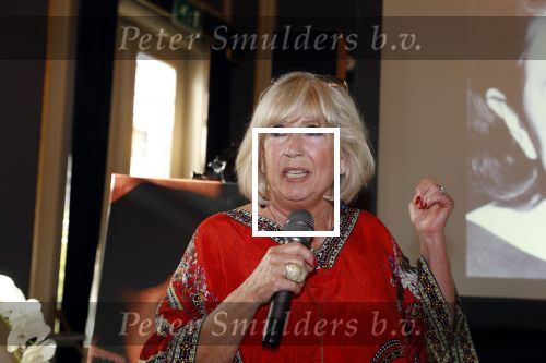 Amsterdam 12 september 2019
Boekpresentatie Anneke Gronloh in carre. Bart Peeters heeft het boek geschreven.
Willeke Alberti gaf Bart het eerste exemplaar