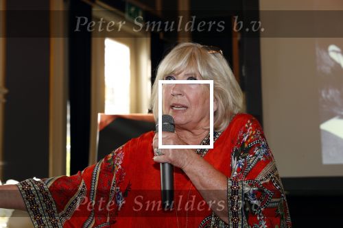 Amsterdam 12 september 2019
Boekpresentatie Anneke Gronloh in carre. Bart Peeters heeft het boek geschreven.
Willeke Alberti gaf Bart het eerste exemplaar