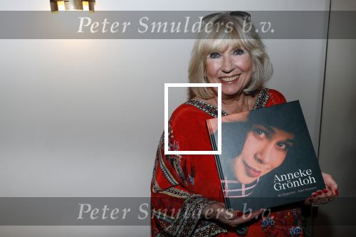 Amsterdam 12 september 2019
Boekpresentatie Anneke Gronloh in carre. Bart Peeters heeft het boek geschreven.
Willeke Alberti gaf Bart het eerste exemplaar