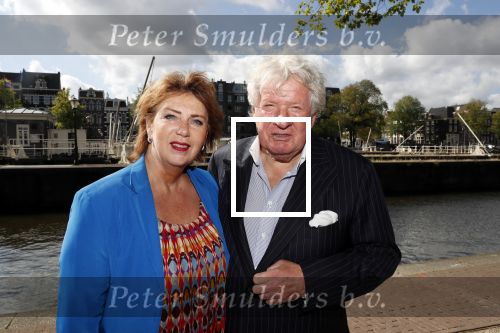 Amsterdam 12 september 2019
Boekpresentatie Anneke Gronloh in carre. Bart Peeters heeft het boek geschreven.
Willibrord Frequin kwam met zijn vriendin