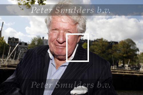 Amsterdam 12 september 2019
Boekpresentatie Anneke Gronloh in carre. Bart Peeters heeft het boek geschreven.
Willibrord Frequin kwam met zijn vriendin