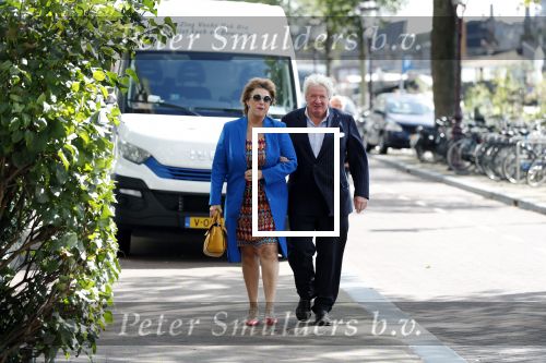 Amsterdam 12 september 2019
Boekpresentatie Anneke Gronloh in carre. Bart Peeters heeft het boek geschreven.
Willibrord Frequin kwam met zijn vriendin