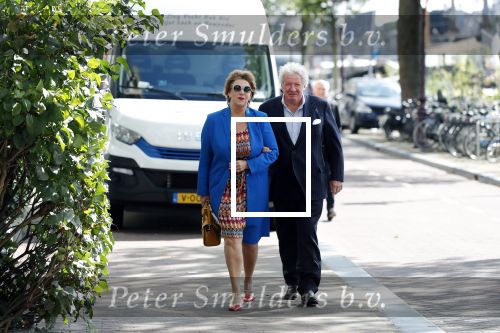 Amsterdam 12 september 2019
Boekpresentatie Anneke Gronloh in carre. Bart Peeters heeft het boek geschreven.
Willibrord Frequin kwam met zijn vriendin