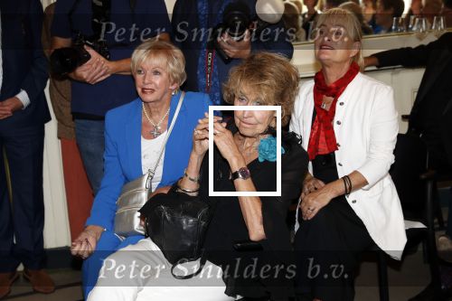 Amsterdam 12 september 2019
Boekpresentatie Anneke Gronloh in carre. Bart Peeters heeft het boek geschreven.