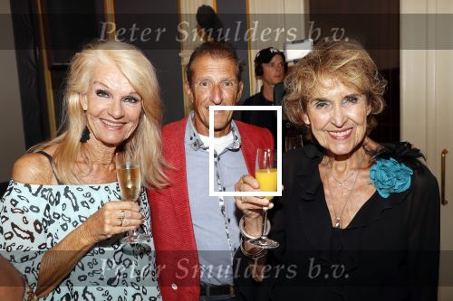 Amsterdam 12 september 2019
Boekpresentatie Anneke Gronloh in carre. Bart Peeters heeft het boek geschreven.
Willeke Alberti Yvonne Keuls Saskia en Serge  Ria Valk Ronnie Tober ea