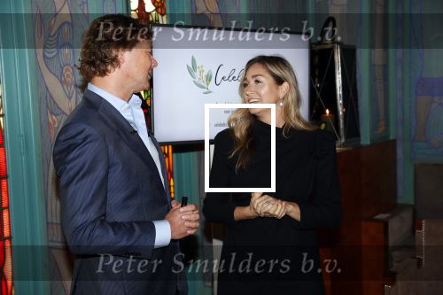 Amsterdam 10 september 2019
Presentatie celebaabs in hotel the Grand met oa Anouk Smulders Frits Sissing Dennis v d Geest Dennis Weening Dominique v Hulst ( zangeres Do) en  Irene moors . Celebabs is een idee van Tim Ouborg en Jeroen v d Boom