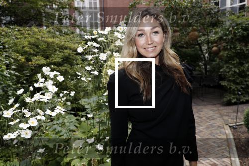 Amsterdam 10 september 2019
Presentatie celebaabs in hotel the Grand met oa Anouk Smulders Frits Sissing Dennis v d Geest Dennis Weening Dominique v Hulst ( zangeres Do) en  Irene moors . Celebabs is een idee van Tim Ouborg en Jeroen v d Boom