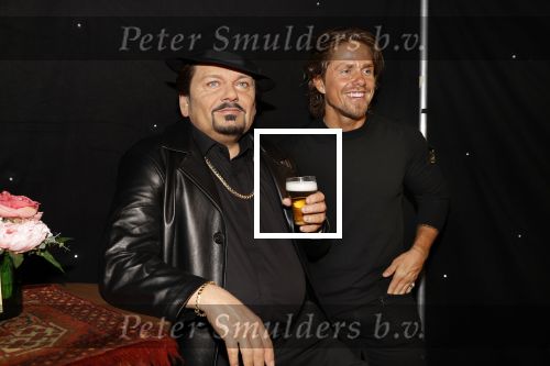 Amsterdam 8 oktober 2020
Beeld onthulling Andre Hazes sr bij madame Tussaud. Rachel en Andre Jr zijn allebei aanwezig.