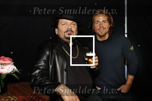 Amsterdam 8 oktober 2020
Beeld onthulling Andre Hazes sr bij madame Tussaud. Rachel en Andre Jr zijn allebei aanwezig.