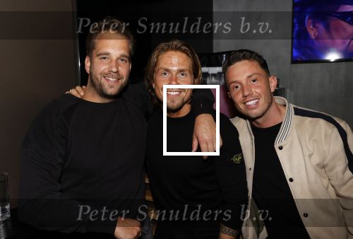 Amsterdam 8 oktober 2020
Beeld onthulling Andre Hazes sr bij madame Tussaud. Rachel en Andre Jr zijn allebei aanwezig.
Andre Hazes Sjoerd Bodewes en Djarno Hofland