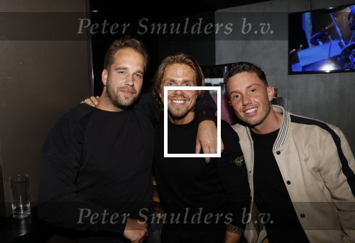 Amsterdam 8 oktober 2020
Beeld onthulling Andre Hazes sr bij madame Tussaud. Rachel en Andre Jr zijn allebei aanwezig. Andre Hazes Sjoerd Bodewes en Djarno Hofland