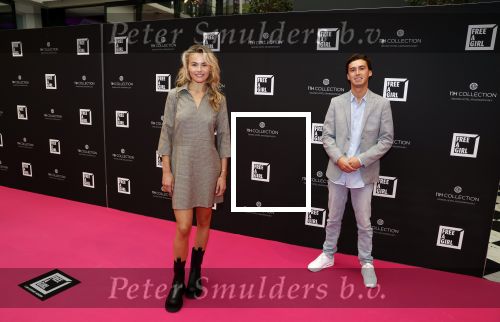 Amsterdam 5 oktober 2020
Bijeenkomst influencers inzake free a girl in hotel Krasnapolsky. Annekee Molenaar en Nino Wilkes