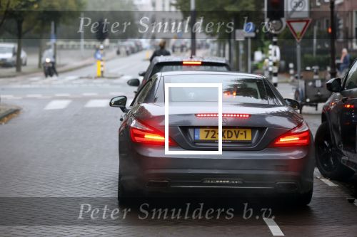 Amsterdam 28 september 2020
Annemarie v Gaal rijdt in haar mercedes 500SL in amsterdam zuid.