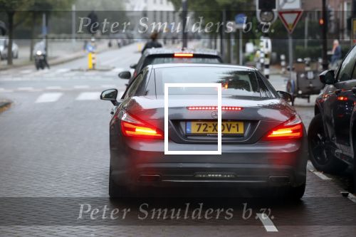 Amsterdam 28 september 2020
Annemarie v Gaal rijdt in haar mercedes 500SL in amsterdam zuid.