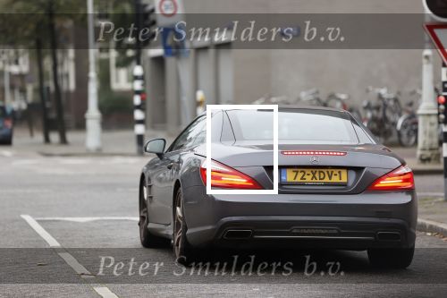 Amsterdam 28 september 2020
Annemarie v Gaal rijdt in haar mercedes 500SL in amsterdam zuid.