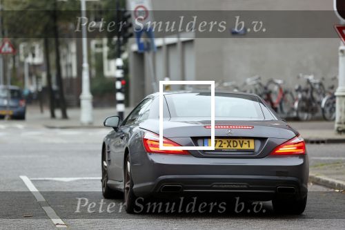 Amsterdam 28 september 2020
Annemarie v Gaal rijdt in haar mercedes 500SL in amsterdam zuid.