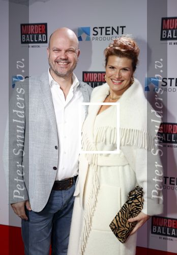 Gouda 12 oktober 2020
Premiere Murder Ballad in schouwburg Gouda. Anouk v Nes met partner