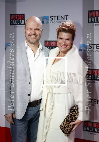 Gouda 12 oktober 2020
Premiere Murder Ballad in schouwburg Gouda. Anouk v Nes met partner